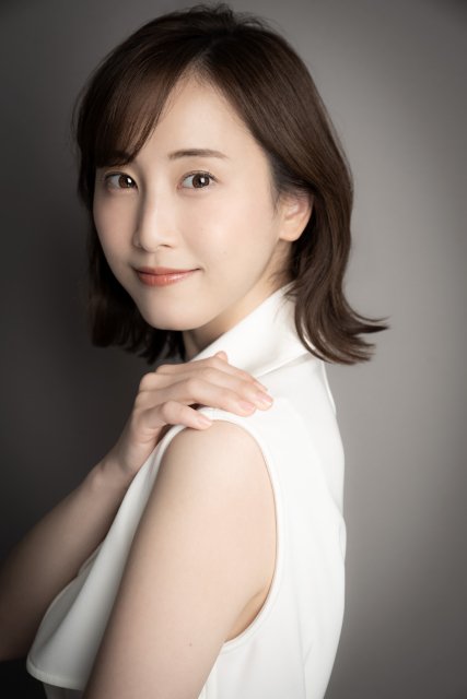 松井玲奈が最初の筆者に　石田ゆり子の語りで描く「旅する日記」日常を手渡すドキュメント