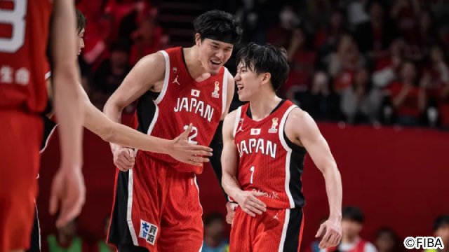 桶谷ジャパンが“聖地”沖縄で初勝利!!「拓実×ホーキンソン」の強力コンビが躍動！