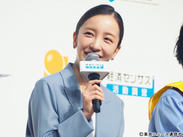 板野友美、実業家の顔で語る“経済の国勢調査”ニッポンの社長は軽妙トークで会場沸かす