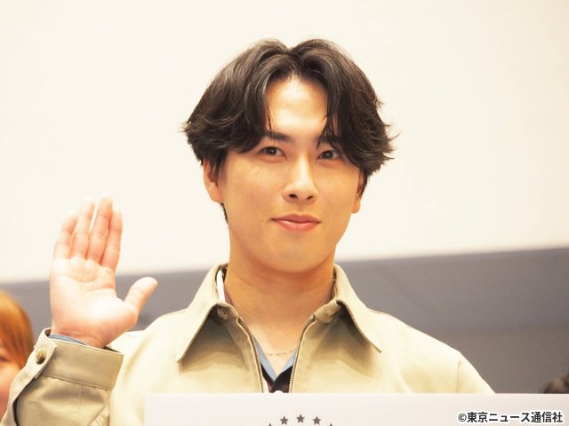 宮舘涼太＆臼田あさ美がサプライズ登場「タミ恋」第2話先行試写会を笑いと歓声で席巻