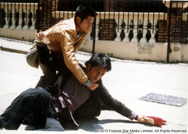 香港映画界をけん引するスーパースター、ルイス・クーの魅力あふれる作品を3か月連続放送