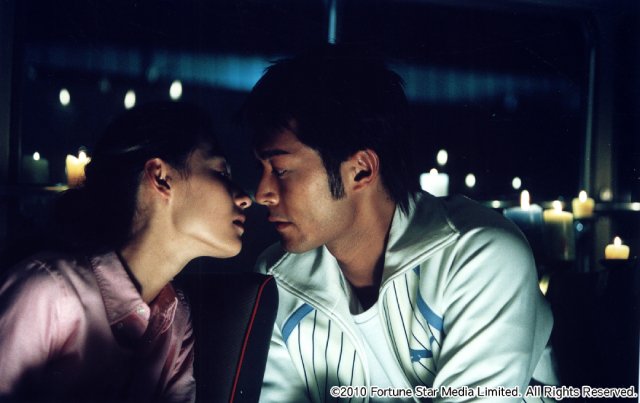 香港映画界をけん引するスーパースター、ルイス・クーの魅力あふれる作品を3か月連続放送