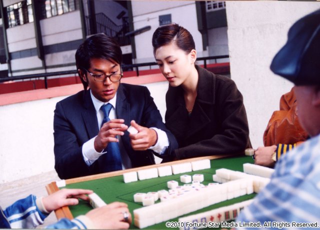 香港映画界をけん引するスーパースター、ルイス・クーの魅力あふれる作品を3か月連続放送