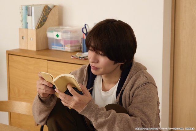 ドラマ「スモブル」第3話。朔太郎（武田航平）は久慈（渋谷謙人）と共に山梨の実家へ向かう