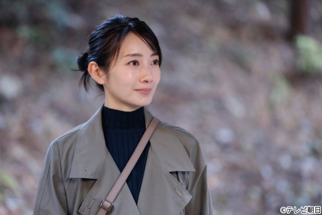 初回に波瑠がサプライズ登場した「未解決の女」、本日放送の第2話で脅迫事件が完結！