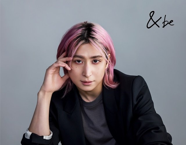 佐久間大介が「＆be」新CMに登場。“プロクオリティの輝く肌”を体現