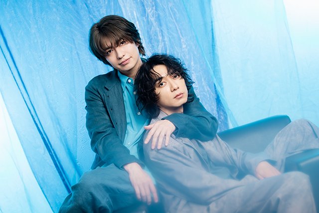 武田航平と渋谷謙人が作り上げた、ドラマ「スモークブルーの雨のち晴れ」の世界に迫る