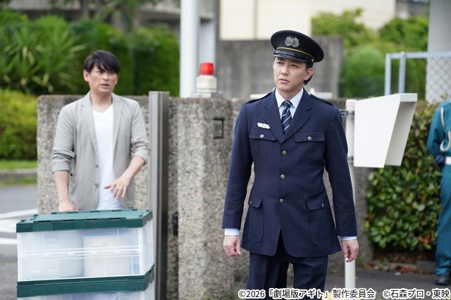 その魂が目覚める！　映画「アギト―超能力戦争―」で賀集利樹演じる津上翔一がアギトに変身