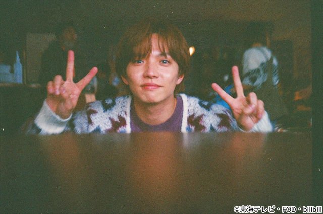 「時光代理人」佐藤大樹と本郷奏多がフイルムカメラで撮影したオフショットを公開