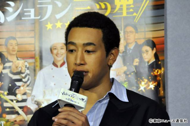 小池栄子「“食”の尊さを伝えたい」主演ドラマ「ムショラン三ツ星」完成会見に中村蒼ら登壇