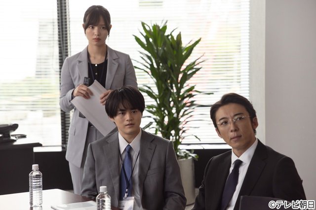 高橋一生主演「リボーン」第5話。影武者作戦に挑むが未来の記憶に翻弄される!?