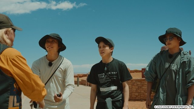 Travis Japan、アメリカ旅の第5話先行カット解禁！　宮近海斗らが乗馬や瞑想を体験