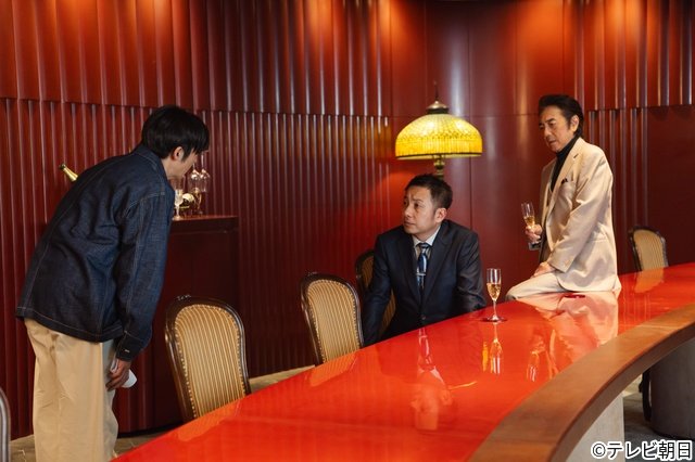 高橋一生主演「リボーン」第8話で急展開。商店街の危機と“正体バレ”で英人が絶体絶命!?