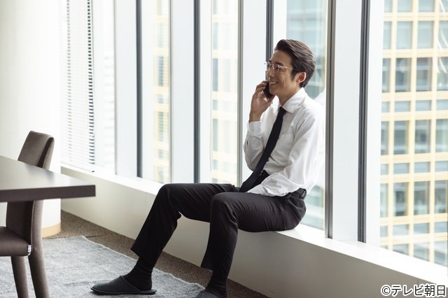 高橋一生主演「リボーン」第8話で急展開。商店街の危機と“正体バレ”で英人が絶体絶命!?