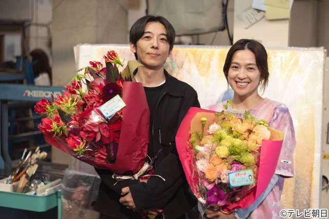 考察が飛び交う「リボーン」最終話直前、主演・高橋一生と中村アンがクランクアップ!
