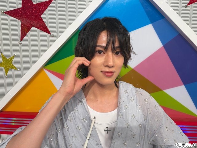Aぇ! group・佐野晶哉が「笑コラ」道の駅企画に初挑戦。絶品グルメの誘惑に大迷走!?