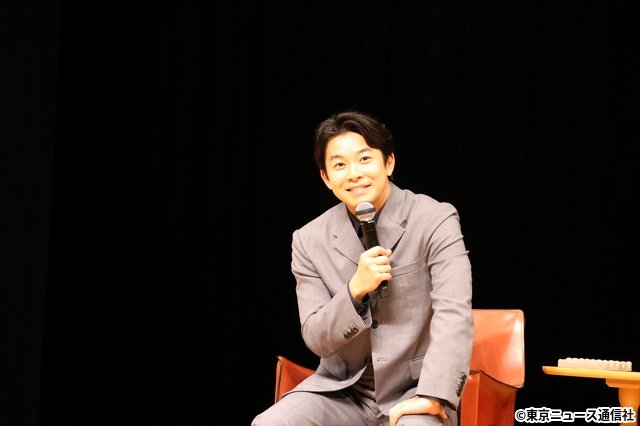 「豊臣兄弟!」仲野太賀が明かしたポスター秘話と小一郎の覚悟「トークライブin朝来」リポート