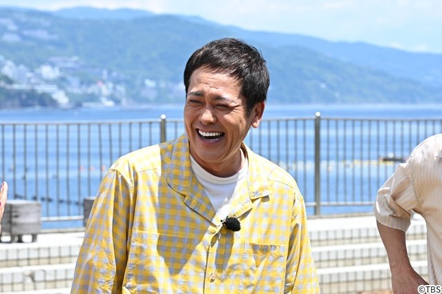 村上信五&宮近海斗らと熱海へ「有田哲平とコスられない街SP」で行列ラーメン&絶景体験