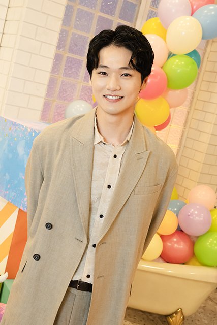 中川大輔、久保田早紀の名曲「異邦人」の“考察”に初挑戦「僕にとっては宝物になりました」