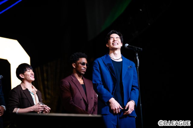 BリーグアワードMVPは3年連続でD.J・ニュービル！　プレゼンターは＆TEAMら