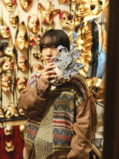 小林千晃のデビュー10周年記念写真集、先行カットの裏話をご紹介