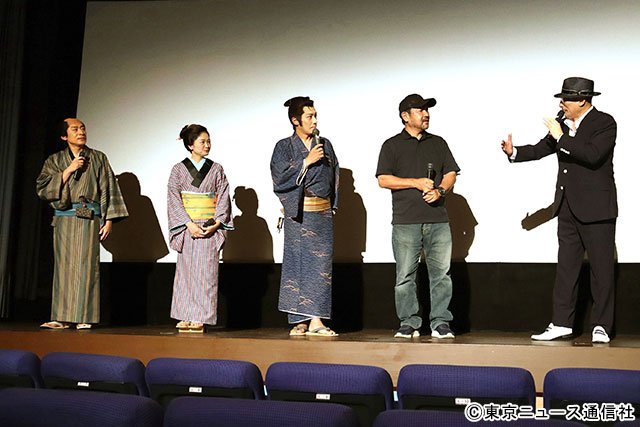 「侍タイムスリッパー」外伝「心配無用ノ介 天下御免」の記者会見に横山剣が登場!
