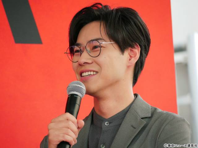 GACKTら「ブラックトリック」豪華キャストが渋谷に降臨! 北村一輝に誕生日サプライズも