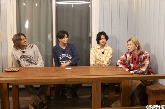 Aぇ! groupが夜のキャンプ場で本音トーク全開! 意外な人物との交流エピソードも
