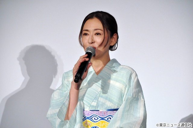 趣里「大空港~GATE24~」会見でファンに感謝「今年一番の夏の思い出になった」