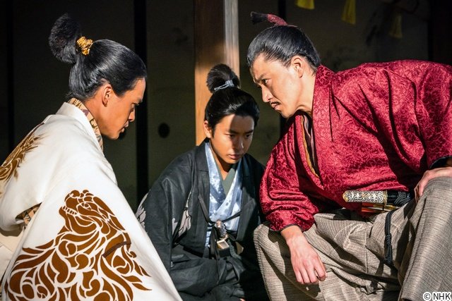 小栗旬“正真正銘”念願の織田信長役「豊臣兄弟！」仲野太賀・池松壮亮に「心震える」