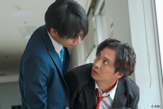 渡部秀&齋藤璃佑らが「キスは捜査のあとで」撮了! 愛とリスペクト、シーズン2への思いも語る