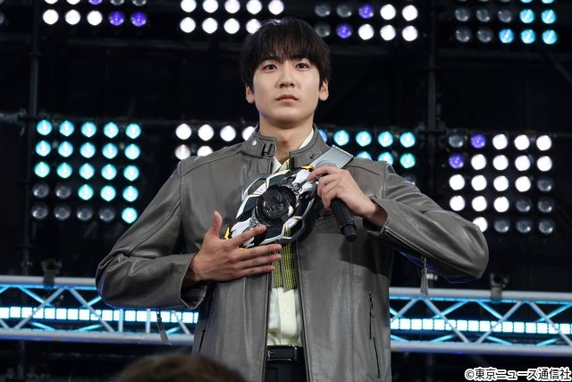 「仮面ライダーマイス」制作発表で主役・秋谷郁甫が変身披露後にファンに“お願い”「自主練を…」