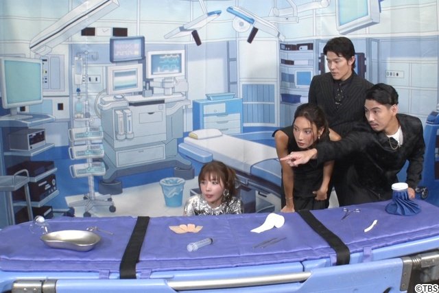鈴木亮平、賀来賢人ら「TOKYO MER」チームが“神業フェイク”参戦 ニセモノを見破れるか