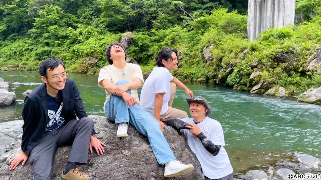 「リア突」新企画“変リア”始動! Tシャツ+ショーパンの重岡大毅&桐山照史が新たな扉を開ける!?