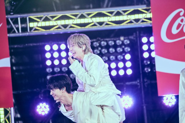 原因は自分にある。が「サマフェス」に登場! 夏のナンバーも入れ込んだ熱いライブ披露