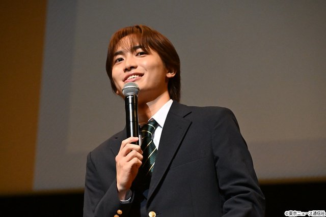 藤本洸大&簡秀吉ら「修仲」5人が制服姿で再集結! 笑い満載の同窓会でシーズン2をサプライズ発表