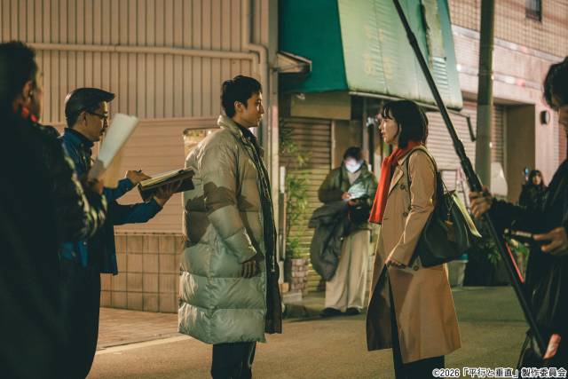 安田章大×のん「平行と垂直」から現場の優しい空気が伝わるメイキング映像&写真が到着
