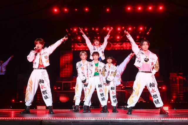 「EBiDAN THE LIVE 2026」超特急やM!LKらがEBiDANの原点に立ち返る“学園”をテーマに魅了