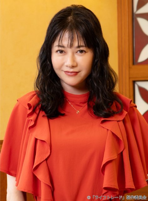 “キャバ嬢”馬場ふみか×“主婦”真木よう子の人生が入れ替わる！「ライフトレード」実写化