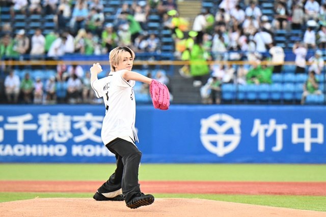 知念侑李がナイターで初登板！「いたジャン！」を背負ったファーストピッチは50点!?