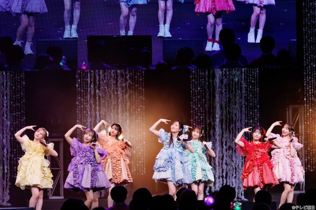 FRUITS ZIPPERが男装&ものまね!?「NEW KAWAIIってしてよ?フェス」舞台裏に密着