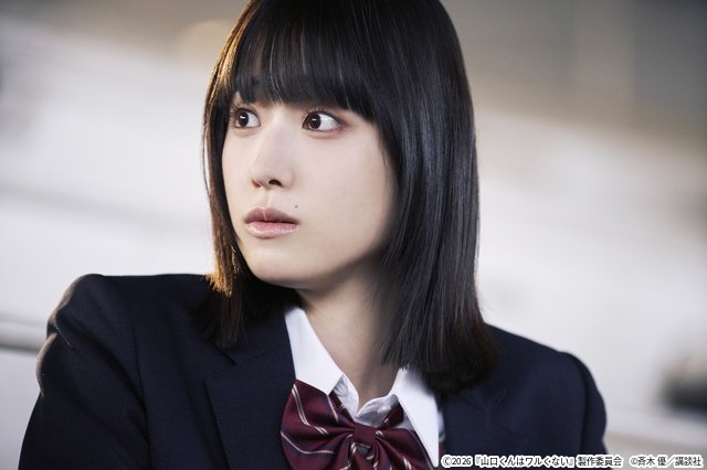 高橋恭平主演、映画「山口くんはワルくない」の場面写真公開! 岩崎(岩瀬洋志)に抱き寄せられる姿も