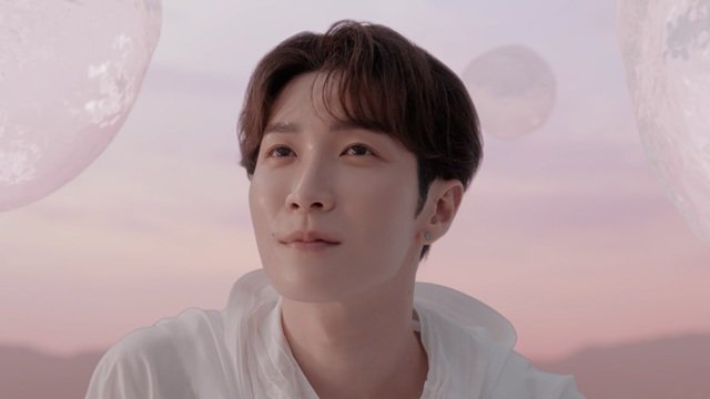 Snow Man・渡辺翔太“うるおい”を探し求める旅人に「ALBION」新ムービー公開