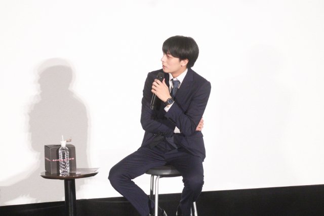 「キスは捜査のあとで」渡部秀&齋藤璃佑が“朝チュン”“不意打ちキス”など名シーンの裏話を告白!