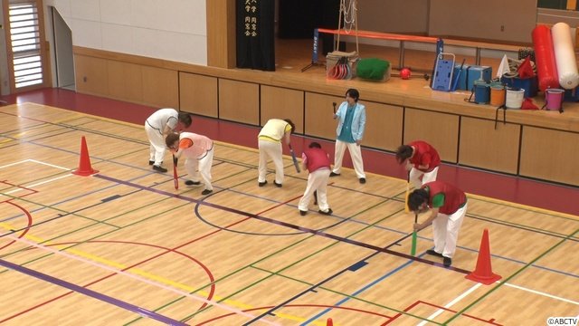 Travis Japanが靴飛ばし&フットバレーで全力プレー!「シン運動会遺産」の後編が配信