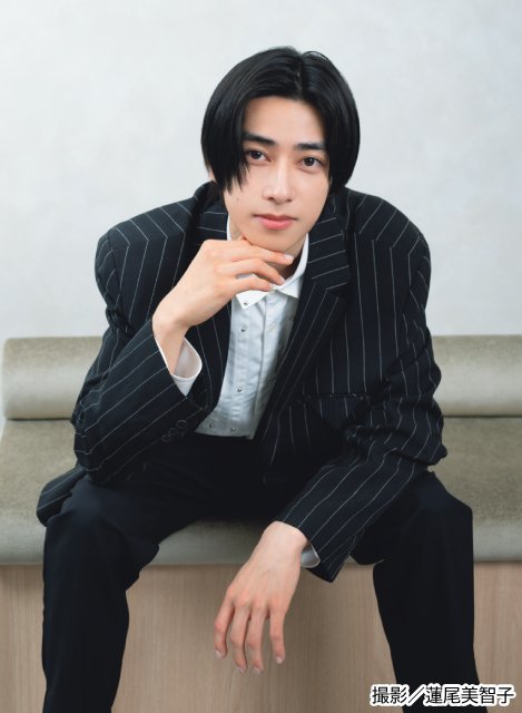 道枝駿佑、西畑大吾が表紙を飾る「スカパー!TVガイド」の2誌が本日発売!