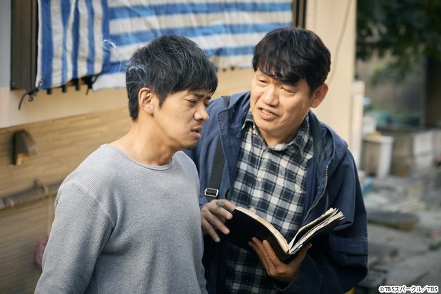 「田鎖ブラザーズ」謎の男を演じる飯尾和樹が明かす舞台裏「もし自分が同じ立場だったら……」
