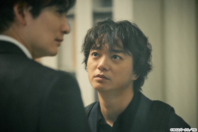 「田鎖ブラザーズ」謎の男を演じる飯尾和樹が明かす舞台裏「もし自分が同じ立場だったら……」
