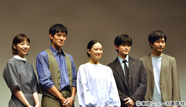 「Tシャツが乾くまで」会見より 「Tシャツが乾くまで」出演キャスト/右から 松山ケンイチ、高橋文哉、蒼井優、中島歩、夏帆【BRAND NEW TV WORLD!!】