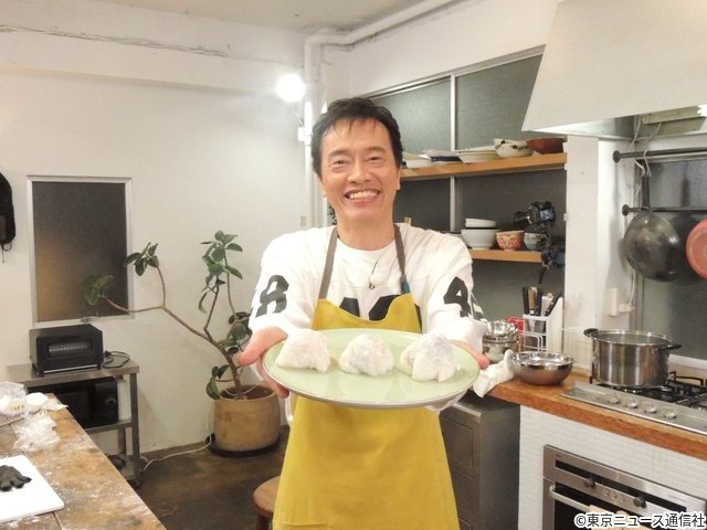 遠藤憲一、“フルーツ大福”作りでてんやわんや!? 王様プリンとコラボの感想も「やってよかった」